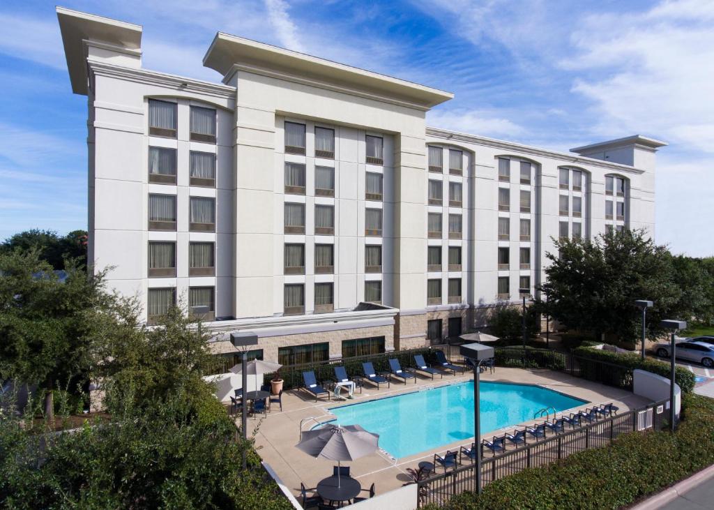 Hampton Inn Dallas-Irving-Las Colinas Main image 2